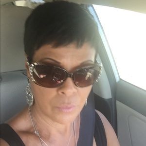 Meet your Posher, Diana